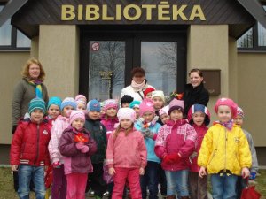 Bērnudārza „Pīlādzītis” bērni viesojas Siguldas novada Bērnu bibliotēkā