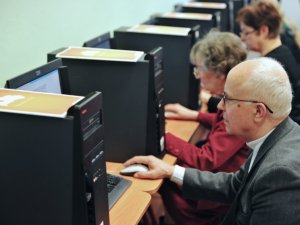 Pirmās senioru grupas Siguldā uzsāk „Pieslēdzies, Latvija!” datorapmācības 