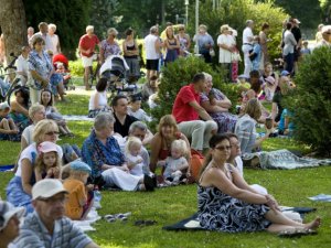 Svētdien notiks šīs vasaras pirmās Muzikālās brokastis Siguldas Jaunās pils dārzā