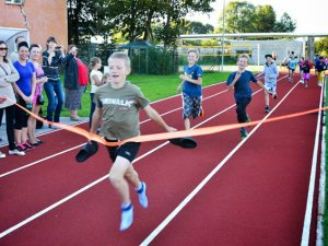 Atklāts sporta laukums pie Siguldas 1.pamatskolas
