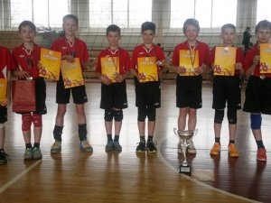 Zēnu komanda Latvijas Jaunatnes volejbola čempionātā izcīna 2.vietu