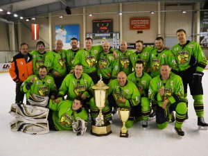 Siguldiešu hokeja komanda izcīna kausu Vidzemes Olimpiskā centra turnīrā