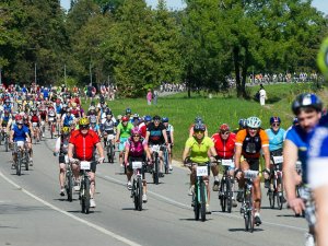 Vienības velobraucienā piedalīsies pasaules riteņbraukšanas leģendas; būs satiksmes ierobežojumi