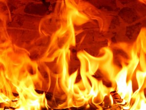 PRECIZĒTS: Aicina palīdzēt ugunsgrēkā cietušai ģimenei
