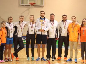 Siguldas jaunieši iegūst godalgotas vietas Latvijas čempionātā badmintonā