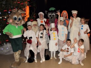 Mores pamatskolā norisinājies semestra noslēguma karnevāls