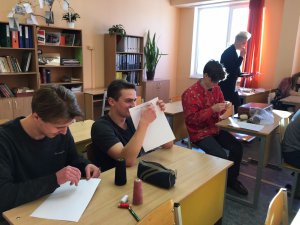 Siguldas Valsts ģimnāzijā skolēni izšuj pārspriedumus