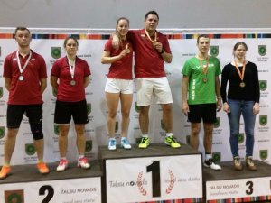 Siguldiešiem divas zelta medaļas Latvijas čempionātā badmintonā