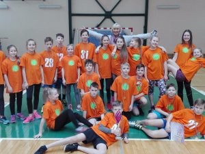 Siguldas novada skolām labi panākumi sacensībās tautas bumbā