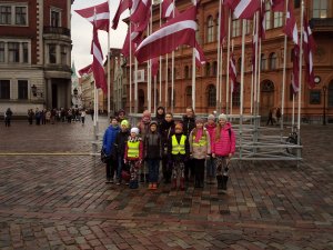 Labākie Allažu pamatskolas skolēni izzina Latvijas vēsturi