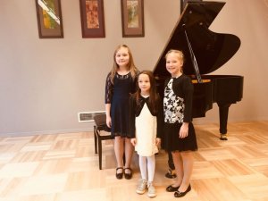 Mākslu skolas „Baltais Flīģelis” audzēkņi piedalījušies jauno pianistu konkursā