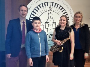 Mākslu skolas „Baltais Flīģelis” saksofonisti startē konkursā Lietuvā