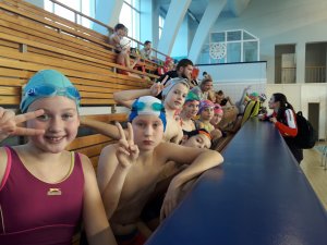 Sporta klases piedalās vispārizglītojošo skolu peldēšanas čempionātā