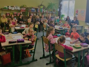Siguldas pilsētas vidusskolā pieredzi gūst pedagogi no Rīgas