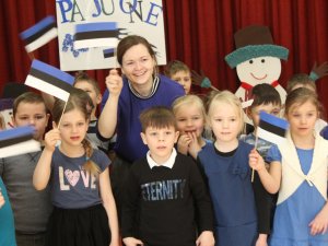 Bērnudārzs „Ieviņa” sveic Igauniju simtgades jubilejā