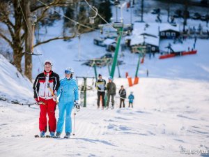 Nedēļas nogalē apmeklētājus gatavas uzņemt vairākas Siguldas slēpošanas trases