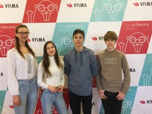 Ģimnāzijas skolēni piedalās starptautiskā informātikas konkursā „Bebr[a]s”