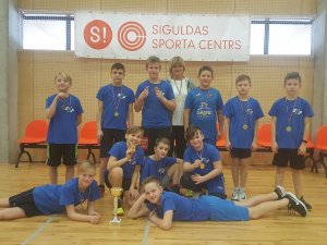 Siguldas novada skolām labi panākumi tautas bumbas sacensībās