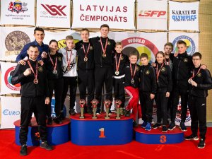 Siguldā aizvadīts Latvijas karatē čempionāts; siguldiešiem medaļas
