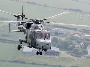 Sestdien, 8. maijā, Siguldas gaisa satiksmi šķērsos britu armijas helikopteri