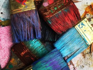 Siguldas pagasta Kultūras nams aicina iesaistīties soliņu krāsošanas akcijā