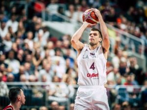 Siguldā atvērto treniņu vadīs Latvijas izlases basketbolists Ojārs Siliņš