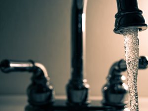 14. martā Mālpilī būs pārtraukta ūdensapgāde; noteiktas izmaiņas pašvaldības iestāžu darbā