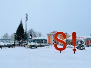 Otrajā adventē iedegs Siguldas centrālo un arī pagastu Ziemassvētku egles