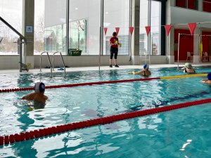 Mainīts laiks senioru bezmaksas peldēšanai Siguldas Sporta centrā