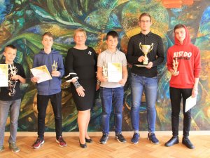 Pēc divu gadu pārtraukuma aizvadītas Siguldas novada skolēnu šaha sacensības