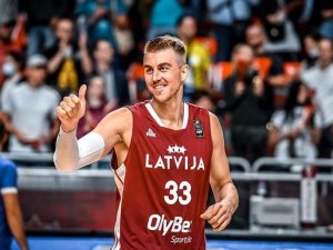 Raiņa parkā atvērto treniņu vadīs Latvijas izlases basketbolists Mārtiņš Meiers