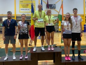 Siguldas badmintona kluba spēlētājiem augsti sasniegumi turnīrā 