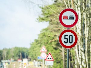No Sēnītes līdz Siguldai samazināts atļautais braukšanas ātrums līdz 50 km/h