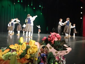 Noslēgusies novada skolēnu tautas deju kolektīvu skate-radošais koncerts