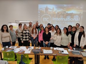 Allažu pamatskolas pedagogi iegūst zināšanas Prāgā