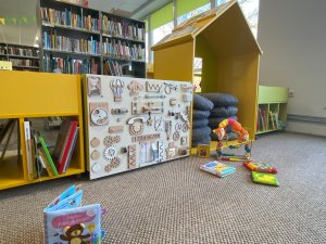 Siguldas novada bibliotēkā labiekārtota vide vecākiem ar mazuļiem